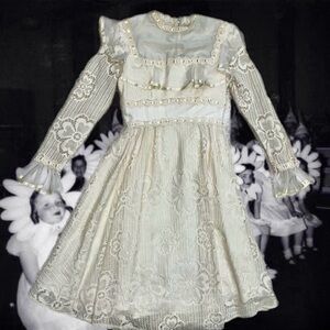 ✨ Vintage Prairie / Wedding/ Eyelet Cream Lace Dress 🐚